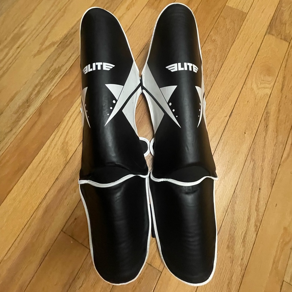 Elite Sports Muay Thai Shin Guards | 🦵🏼🖤